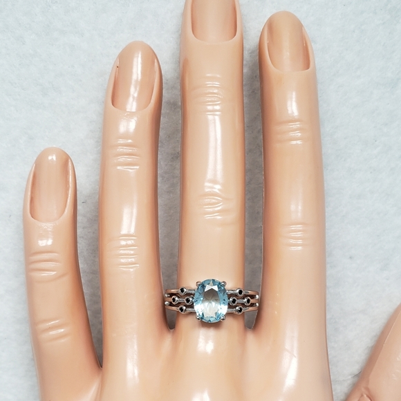 Topaz And Bezel Set Spinel Ring - Picture 7 of 8